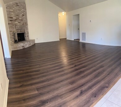 6927 Northleaf Dr, Houston, TX 77086 - photo 4