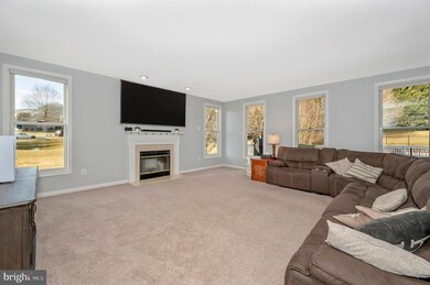 5611 Breckenridge Ct, Sykesville, MD 21784 - photo 5