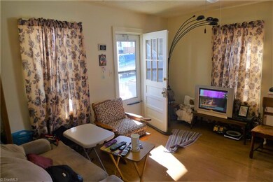 505 Price St, Reidsville, NC 27320 - photo 3