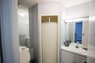 18200 N Stoneridge Dr unit D, South Bend, IN 46637 - photo 2