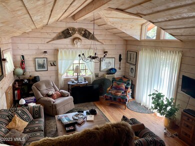 Living room 2