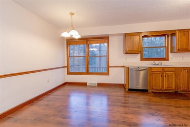 42 Castleberry Dr, Gansevoort, NY 12831 - photo 6