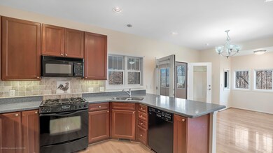 5567-Point-Pelee-Ct-Hamburg-Township-MI-
