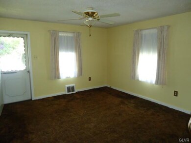 5153 Garfield Ave, Whitehall, PA 18052 - photo 5