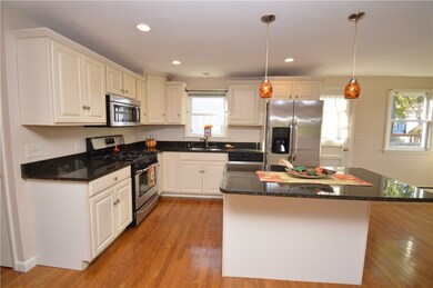 7 Howland St, Warren, RI 02885 - photo 2