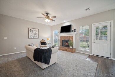 204 S Walnut Ave, Broken Arrow, OK 74012 - photo 5