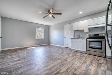 11138 Philadelphia Rd unit 2, White Marsh, MD 21162 - photo 5