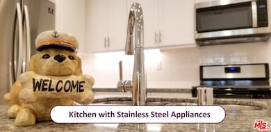 28629 Solana Ct, Santa Clarita, CA 91354 - photo 3