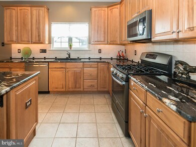 450 Forest Ln, North Wales, PA 19454 - photo 6