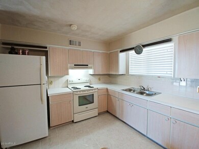 806 E Mountain View Rd, Phoenix, AZ 85020 - photo 6