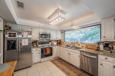 518 Meadowbrook St, Lake Dallas, TX 75065 - photo 2