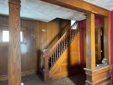 928 W 2nd St, Waterloo, IA 50701 - photo 3