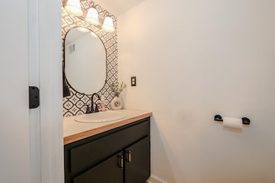 344 Elm St unit 14, Milford, NH 03055 - photo 7