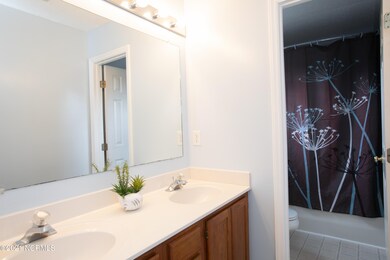 422 Point View Ct - Wayne Sutton Real Es