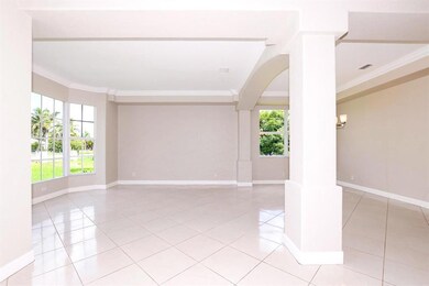 6.   6 Living Room