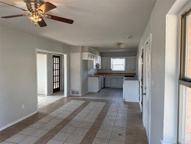 14005 Gateway Dr, Edmond, OK 73013 - photo 6