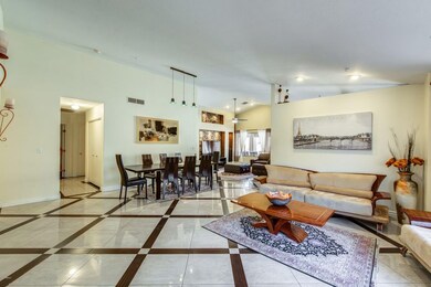7556 E Desert Vista Rd-MLS_Size-003-2-Fa
