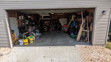Garage-Shop Open