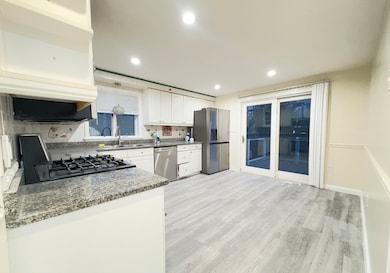 101 Donohue Rd unit 19, Dracut, MA 01826 - photo 7