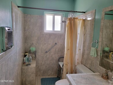 7650 Adobe Dr, El Paso, TX 79915 - photo 3