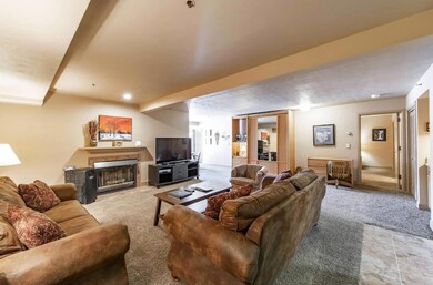 Living Room 4