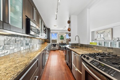 The Blue Building unit 10C, Bronx, NY 10463 - photo 6