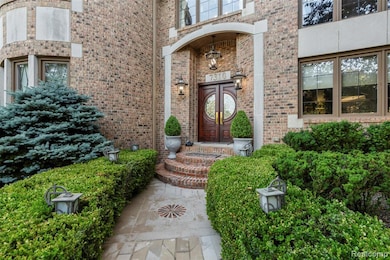 7310 Sandy Creek Ln, Bloomfield Hills, MI 48301 - photo 3