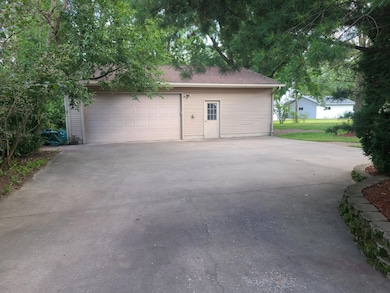 1007 12th St SW, Little Falls, MN 56345 - photo 4