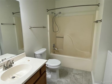 596 Yorkshire Square unit 23, Milan, MI 48160 - photo 7