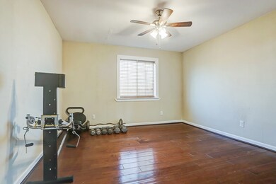 12819 Country Lea Ln, Alvin, TX 77511 - photo 6