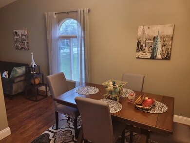 4139 Charleston Rd, Matteson, IL 60443 - photo 7