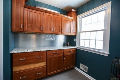 Fresh paint, lots of natural daylight! Views are o