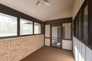 Screened-in Porch