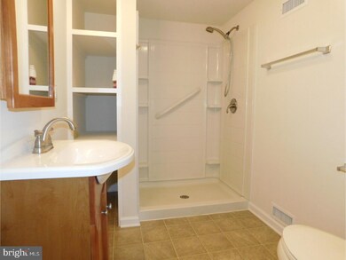 321 Village Rd, Wilmington, DE 19805 - photo 4