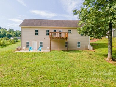 137 W Haven Dr, Statesville, NC 28625 - photo 4