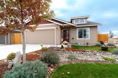 2996HemlockLn-006