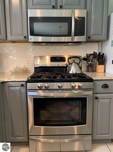 209 Center St, Elk Rapids, MI 49629 - photo 5