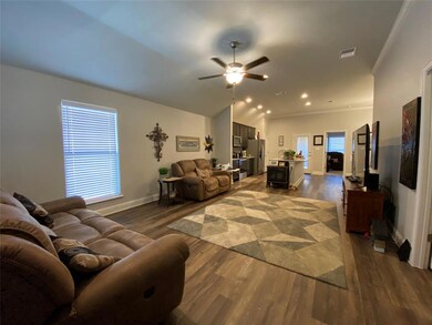 1305 Ascot Ave, Sherman, TX 75092 - photo 4