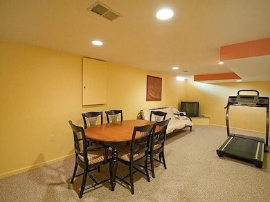 2813 Aspen Ridge Dr unit 102, Ann Arbor, MI 48103 - photo 2