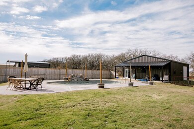 145 Westend Ln, Weatherford, TX 76088 - photo 3