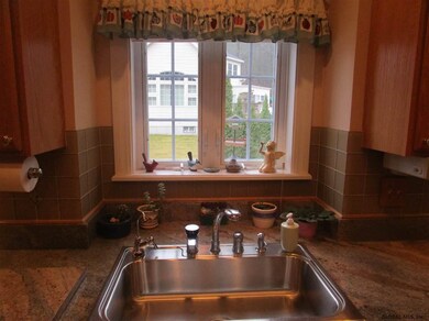 103 Fieldstone Dr, Gansevoort, NY 12831 - photo 4