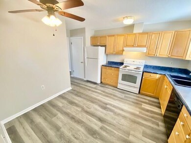 Dining/Kitchen