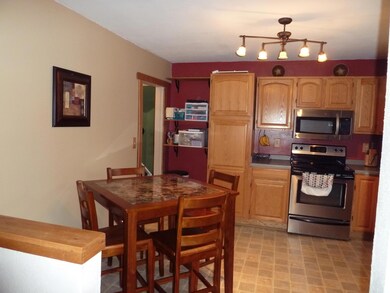 502 3rd St SE, Jamestown, ND 58401 - photo 6