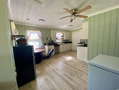 501 N Nichols St, Nichols, SC 29581 - photo 5