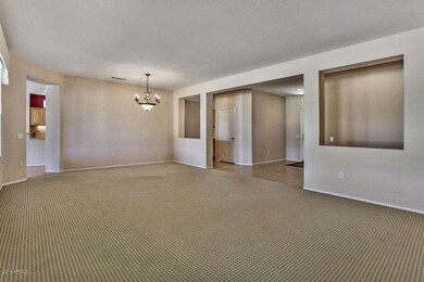 Easy access to dining from kitchen