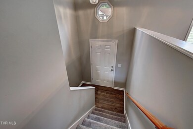 1326 Meadow Creek Ln, Jonesborough, TN 37659 - photo 3