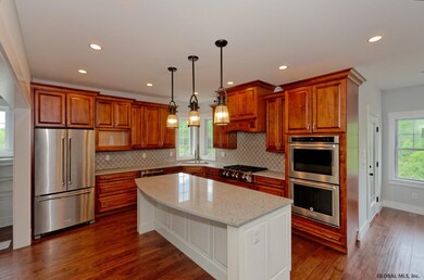 117 Crane St, Schenectady, NY 12302 - photo 7