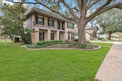 120 Saint Andrews Dr, Friendswood, TX 77546 - photo 2