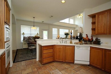 90 E Sundance Cir, Spring, TX 77382 - photo 4