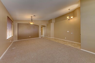 105-FrontRoom_2